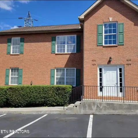 4836 Poplar Crest Way, Knoxville, TN 37918