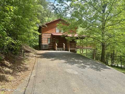 2575 Black Bear Lane, Sevierville, TN 37876