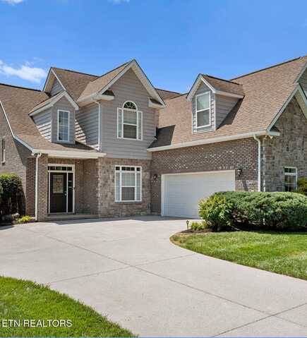 979 Yosemite Drive, Lenoir City, TN 37771
