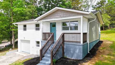 5941 Grove Drive, Knoxville, TN 37918