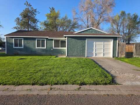 102 Ridgeview Street, Tulelake, CA 96134
