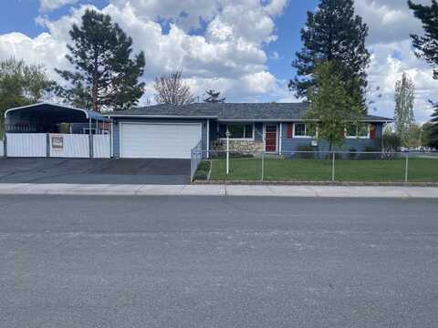 4303 Meadows Drive, Klamath Falls, OR 97603