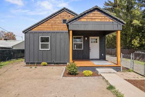723 Doty Street, Klamath Falls, OR 97601