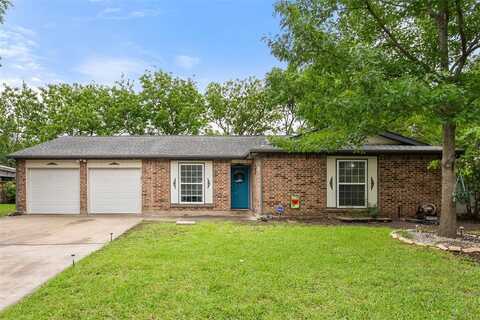 517 Curts Drive, Grand Prairie, TX 75052