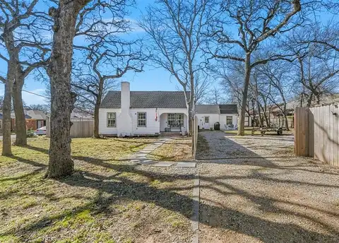 5720 W Arkansas Lane, Arlington, TX 76016