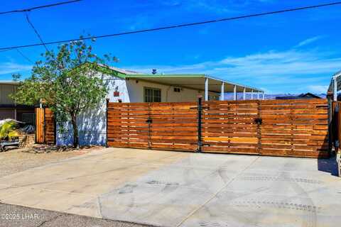 488 Bluewater Dr, Parker, AZ 85344
