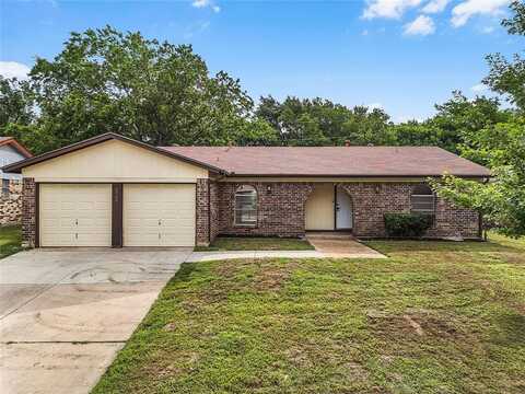 6920 Bennington Drive, Watauga, TX 76148