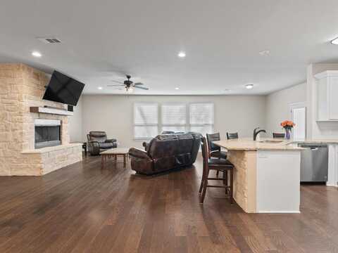 212 Hillcrest Street, Sanger, TX 76266