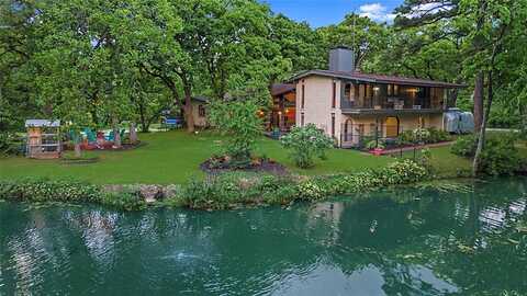 1709 Spring Lake Drive, Arlington, TX 76012