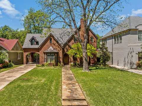 2552 Stadium Drive, Fort Worth, TX 76109