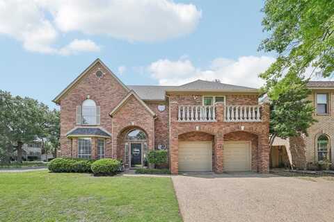 2900 Redstone Drive, Arlington, TX 76001