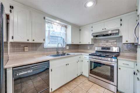 1515 Senter Road, Irving, TX 75060