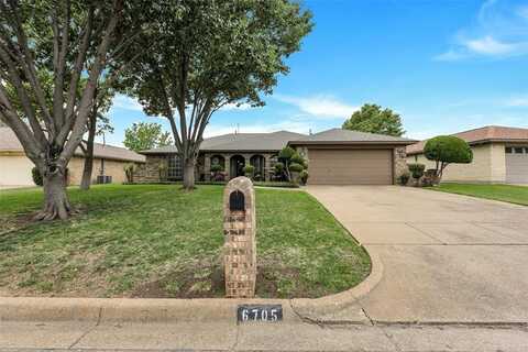 6705 Riviera Drive, North Richland Hills, TX 76180