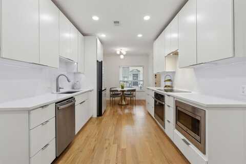 7414 W Northwest Highway, Dallas, TX 75225