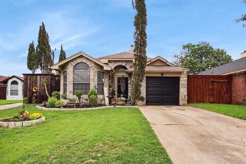 2704 Game Lake Drive, Irving, TX 75060