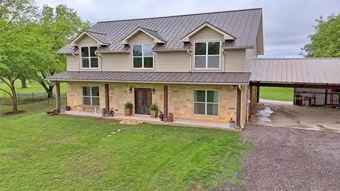 209 E Meadows Street, Saint Jo, TX 76265