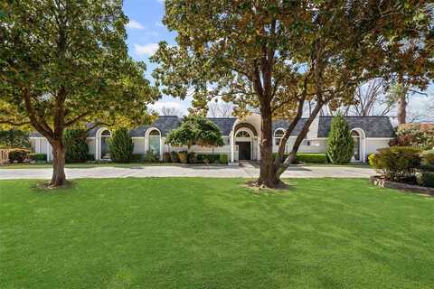 2121 Forest Hills Road, Grapevine, TX 76051