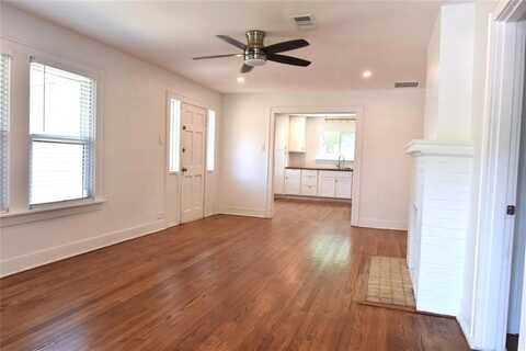 1102 Elmhurst Place, Dallas, TX 75224