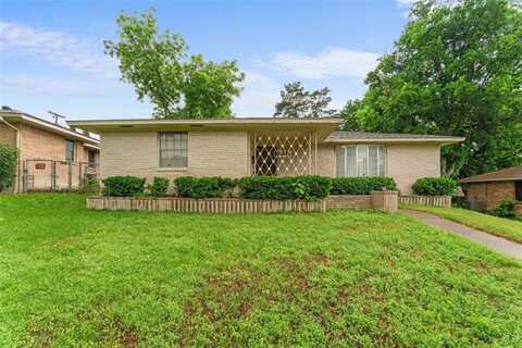 1237 Wagon Wheels Trail, Dallas, TX 75241