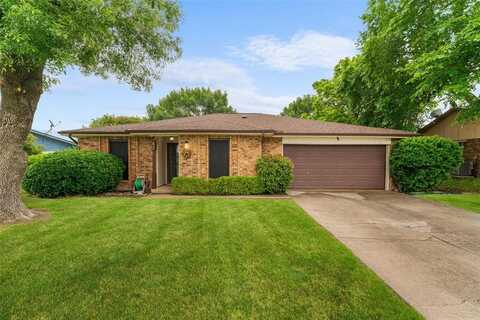702 Coolwood Lane, Mesquite, TX 75149