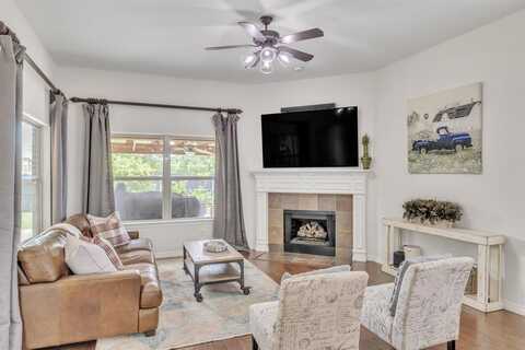 420 Florence Drive, Fate, TX 75087