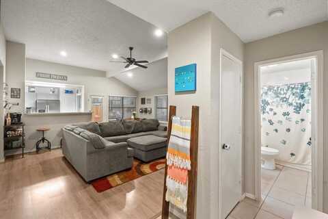 222 Lantana Drive, Arlington, TX 76018