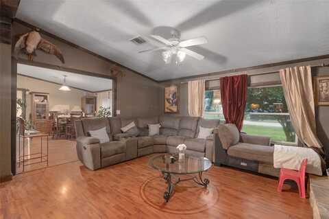 1019 Spring Flower Drive, Krum, TX 76249