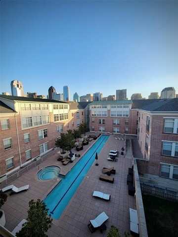 2305 Worthington Street, Dallas, TX 75204