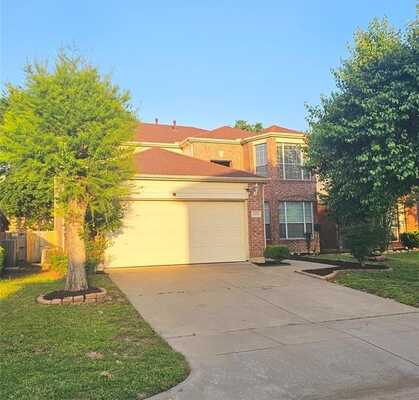 8413 Vicksburg Lane, Fort Worth, TX 76123