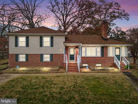 Walnut, CHESTER, VA 23836
