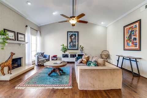 High Hollows, DALLAS, TX 75230