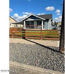 Cornell, YAKIMA, WA 98902