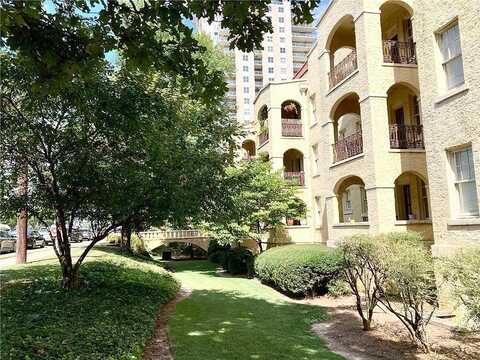 Peachtree, ATLANTA, GA 30305