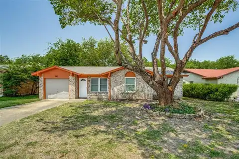 Lisa, CEDAR HILL, TX 75104