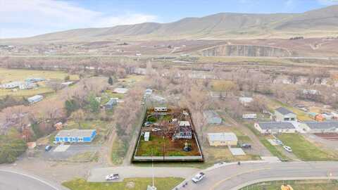 Babs, BENTON CITY, WA 99320