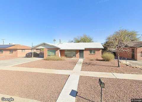 Julia, TUCSON, AZ 85710