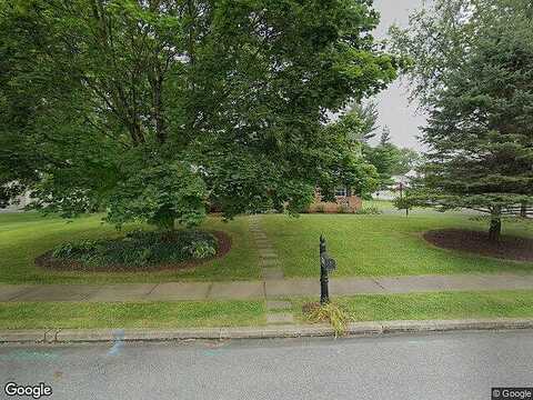 Sandy, EASTON, PA 18045
