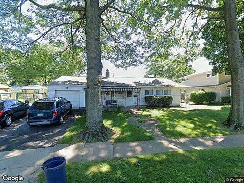 Tall Pine, LEVITTOWN, PA 19054