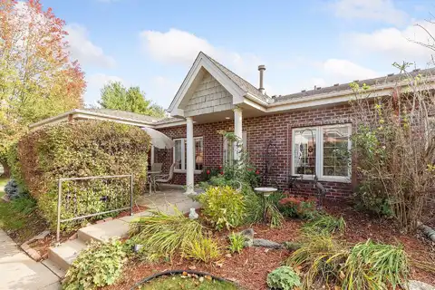 Hunter Hill, HUDSON, WI 54016