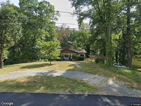 Sharon, TRIANGLE, VA 22172
