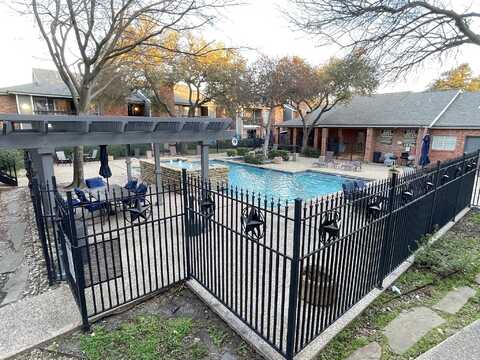 Roehampton, DALLAS, TX 75252