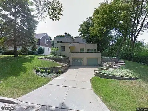 86Th, MILWAUKEE, WI 53226