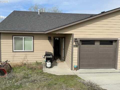 12Th, PENDLETON, OR 97801