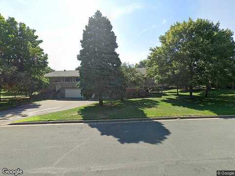 Xavier, MINNEAPOLIS, MN 55437