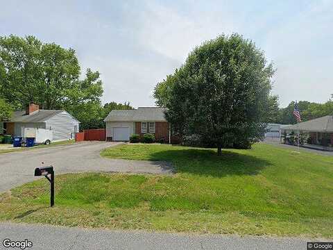 Ronaldton, NORTH CHESTERFIELD, VA 23236