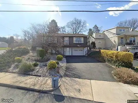 Upland, READING, PA 19607