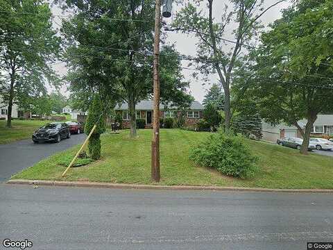 Lisa, NORRISTOWN, PA 19403
