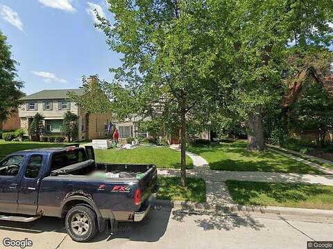 Santa Monica, MILWAUKEE, WI 53217
