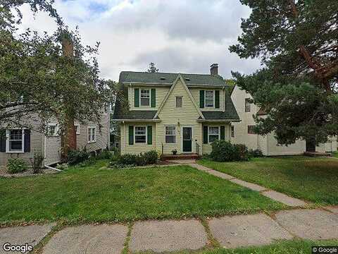 Lawn, DULUTH, MN 55812