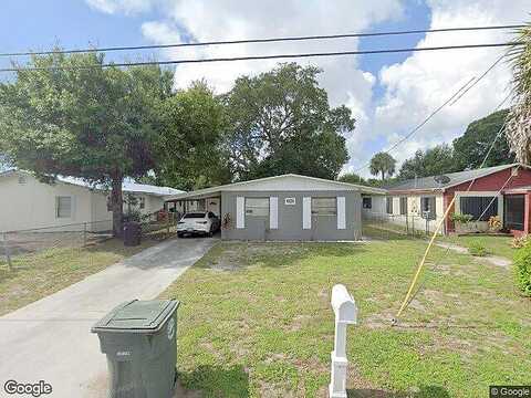 Avenue O, FORT PIERCE, FL 34950